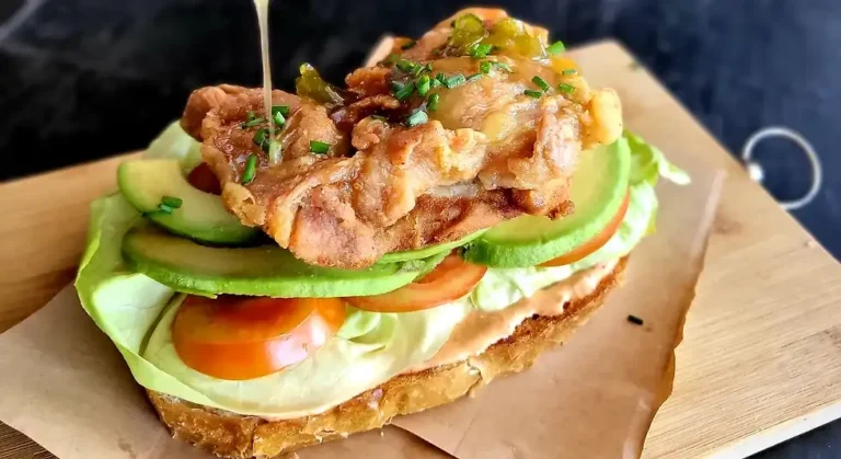 Country Bob’s CLT (chicken lettuce tomato) with Jalapeno Honey